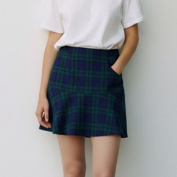 Vineyard Vines Dresses & Skirts - Vineyard Vines Blackwatch Flounce Plaid Skirt Deep Bay-Navy/Green Size-0 NWT